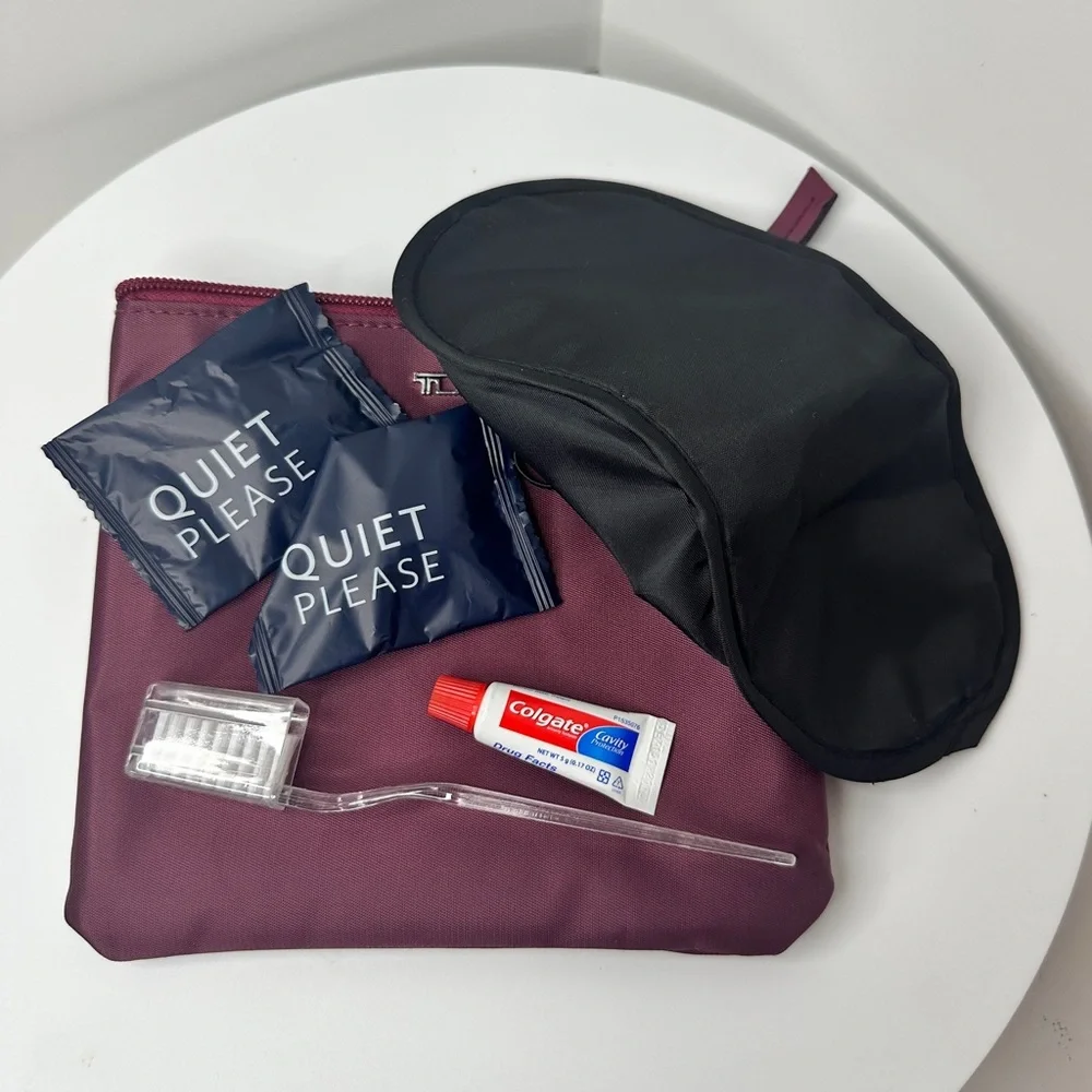 TUMI for Delta Zip Pouch Travel Case Toiletries Makeup Bag Purple Plum EUC